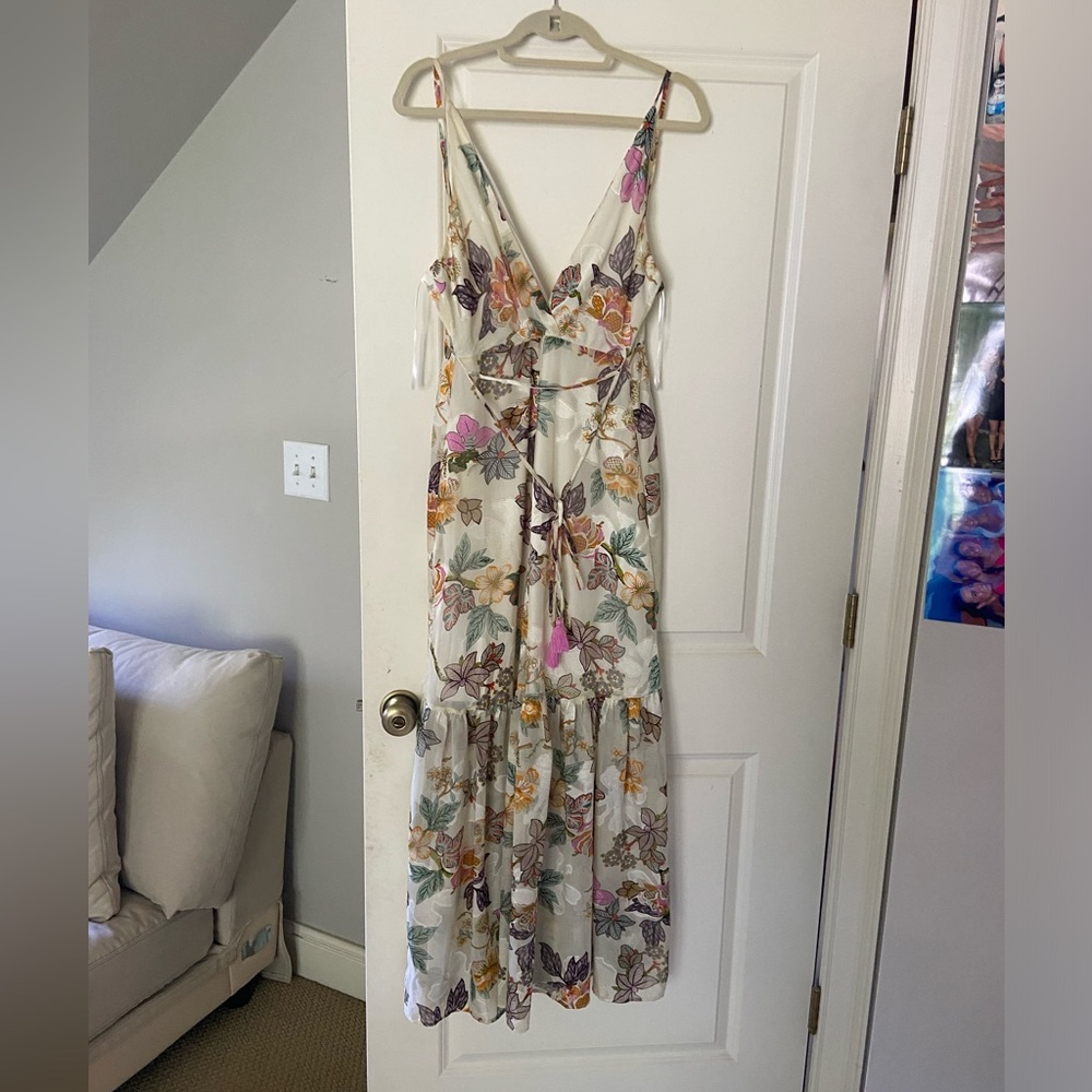 Fab’rik Ellie Floral Drop Waist Maxi Dress in Ivory - size S